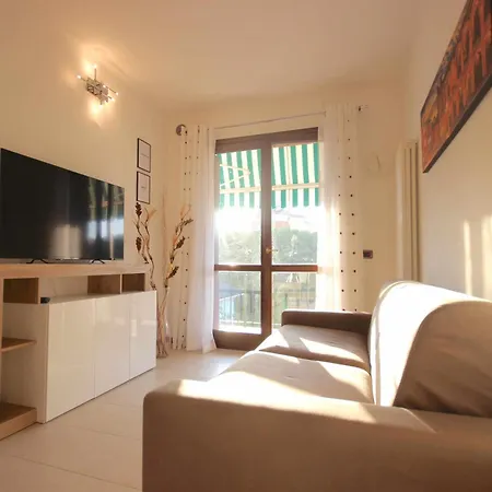 Vr Simba Apartment