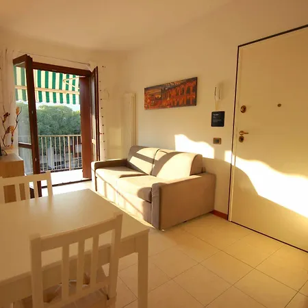 Vr - Simba Apartament *